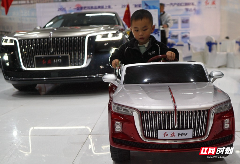 热闹非凡的春季车展