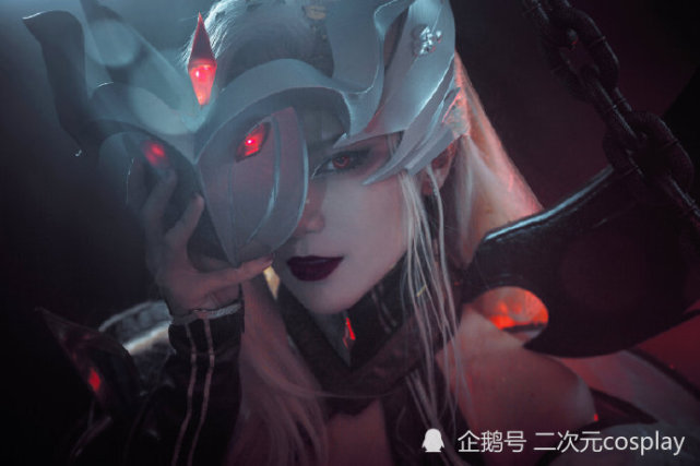 《英雄联盟》莫甘娜cos,至尊魔女,电影质感表现力抓眼