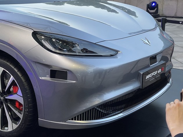 极狐阿尔法s上市 售25.19万元起 华为hi版预售价38.89万元起