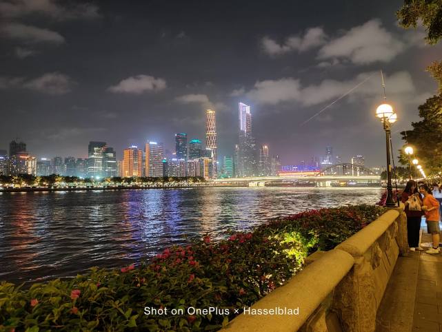 一加9pro相机到底怎样多角度夜拍实测随手一拍就是大片