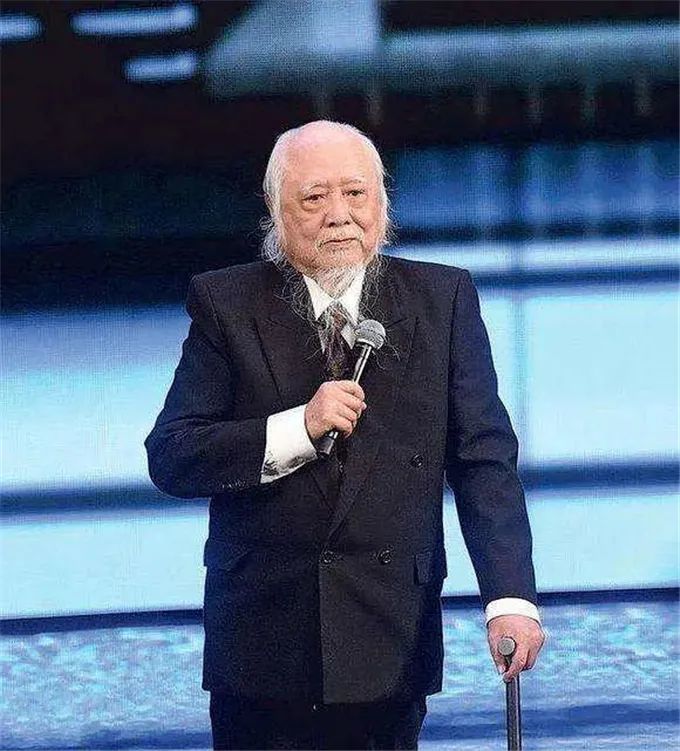 20位80歲以上的香港演員:兩位萬能配角上榜,還有兩對夫妻組合