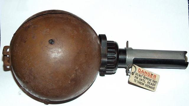 粘上就讹上了专治心绞痛英国粘性炸弹