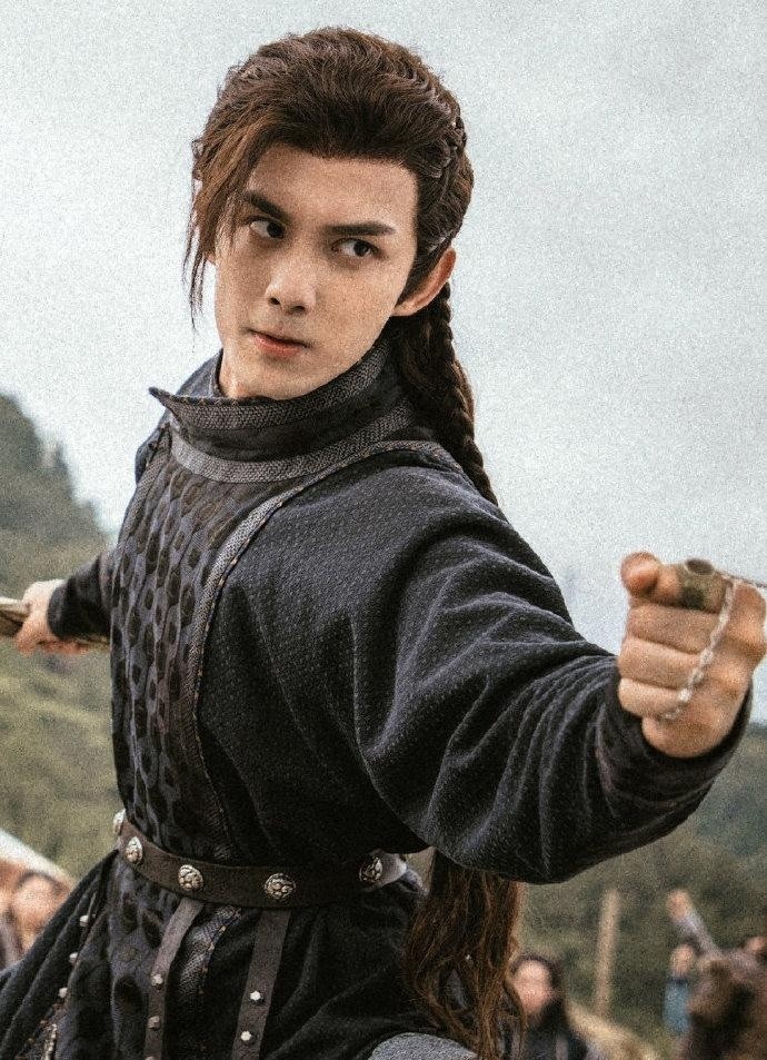 希望吴磊能越来越好,给大家带了更多更好的作品.