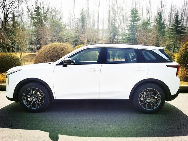 试驾了奔腾t55真是我喜欢的类型