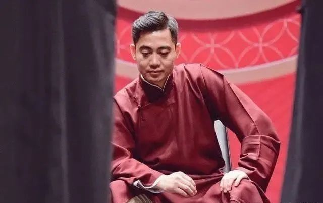 德云社孔云龙开启新综艺以说书模式展示自己网友三哥要火了