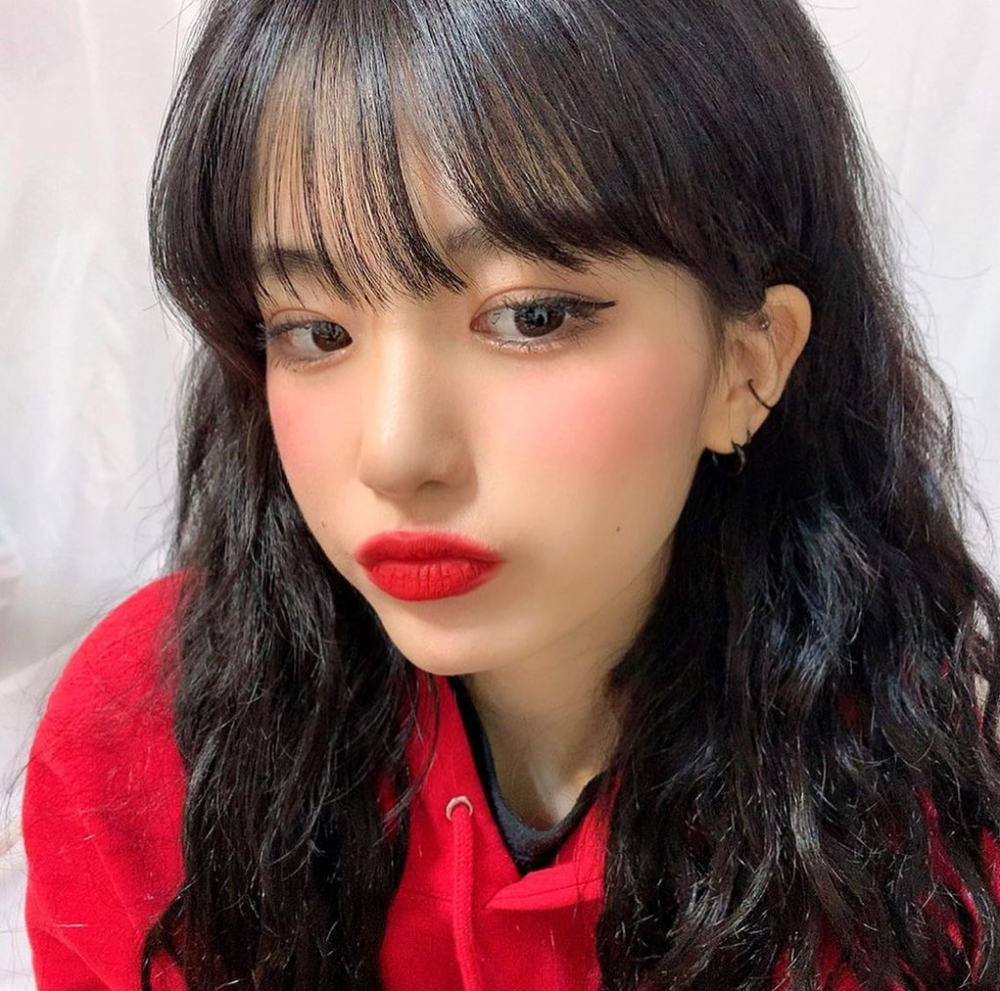 小姐姐的卷发真的很好看!