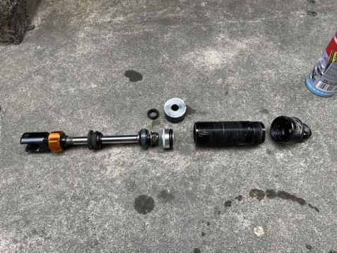 自己动手拆解摩托车后避震,diy新手养成记