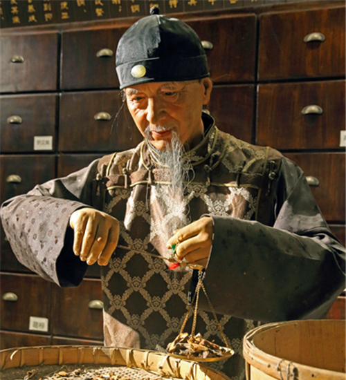 中国近代第一中医造福无数人临终把10张中药秘方无偿献给祖国