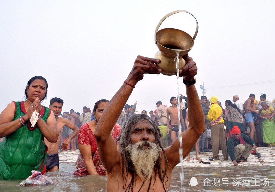 面对严峻的形势,印度政府拒绝取消这场宗教活动,与大壶节相关的个别