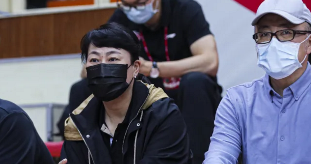 辽宁体育局长观战,cba季后赛爆发激烈冲突,当红国手受伤