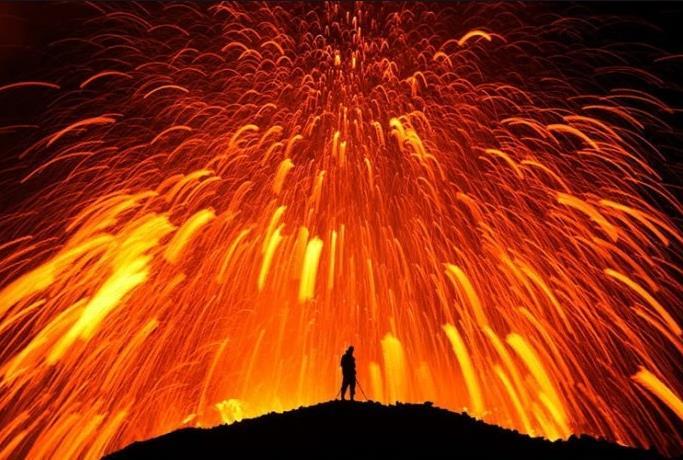 不死岛的故事书生出海经商被旋风刮到了一个神秘的地方