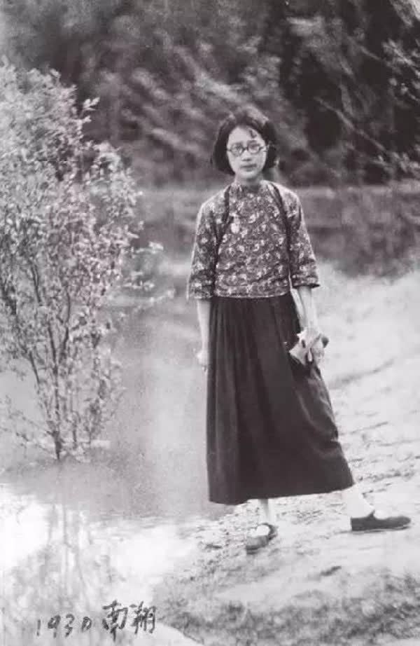 民国豪门千金陆英出嫁时一位老太说了一句不祥的话结果应验