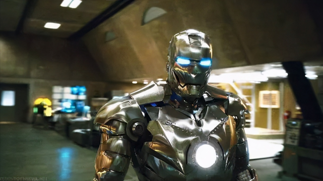 虽然说马克1是最弱的机甲了,但它为斯塔克提供了构思蓝图,后续的机甲