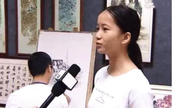 她14岁高考得750分,为出国留学埋头苦读,