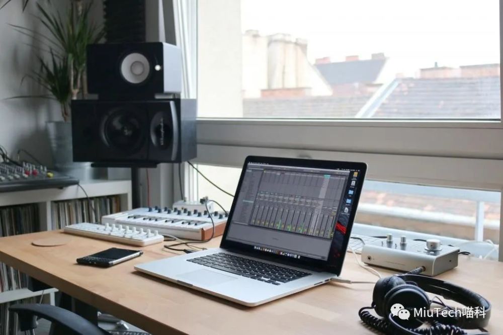 千挑万选!我的自媒体音频工作室组建方案及经验分享