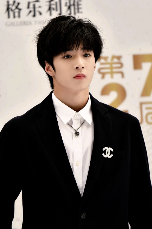 刘耀文壁纸丨我的理想型男友没错了