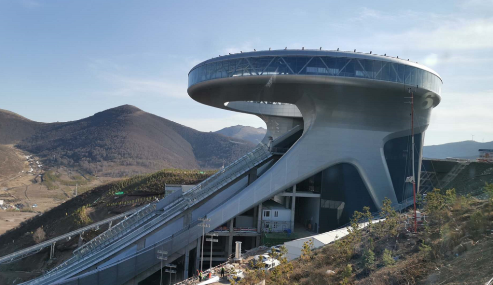 建设工程量最大技术难度最高这个冬奥场馆占据两个最