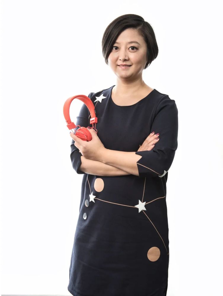 主持人 王蕾车展评论员 江辉,超超节目将邀请嘉宾共同聚焦本届车展