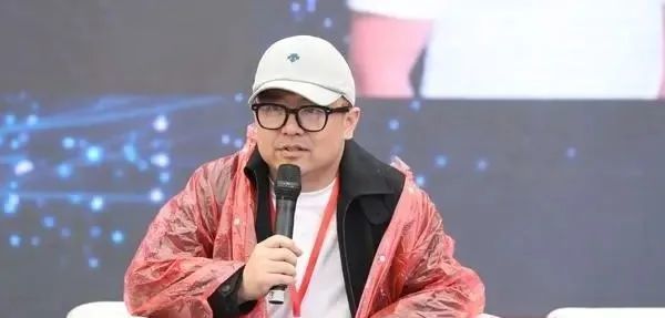 意外茶颜老板茶颜喝腻了更爱这个品牌还有文和友江小白也发言了