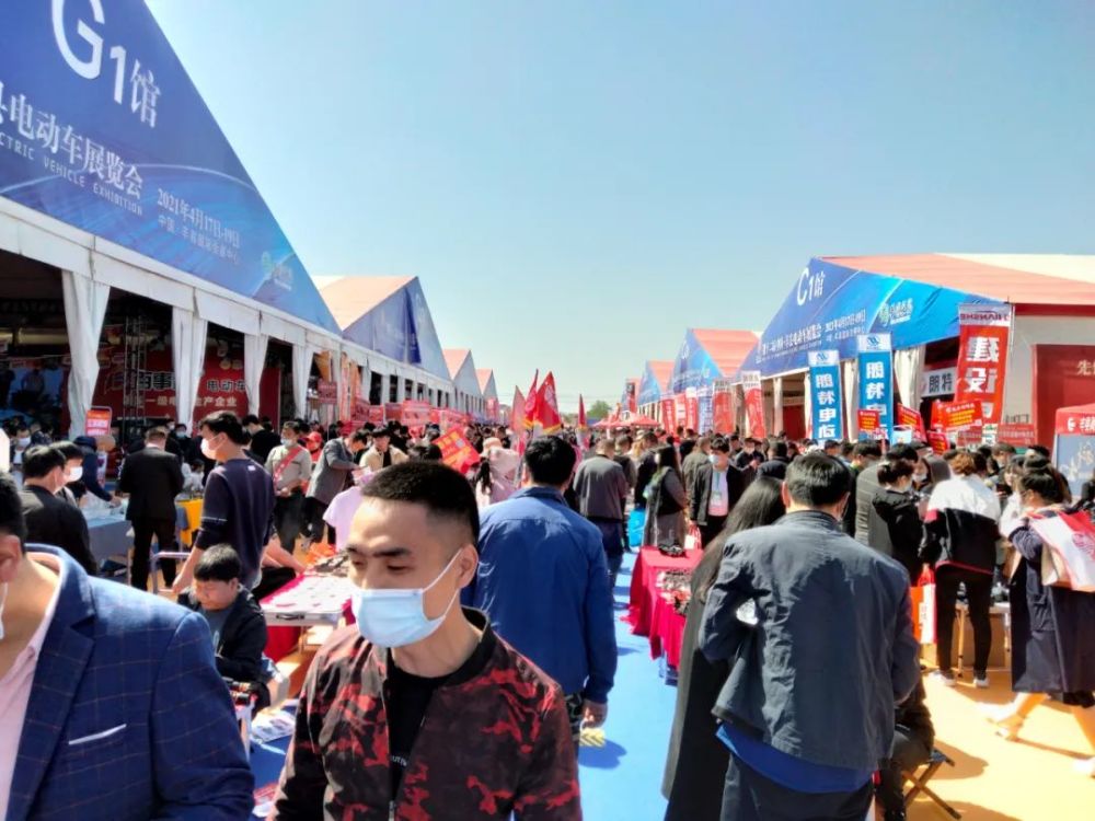 火热开幕2021第十二届中国丰县电动车展览会
