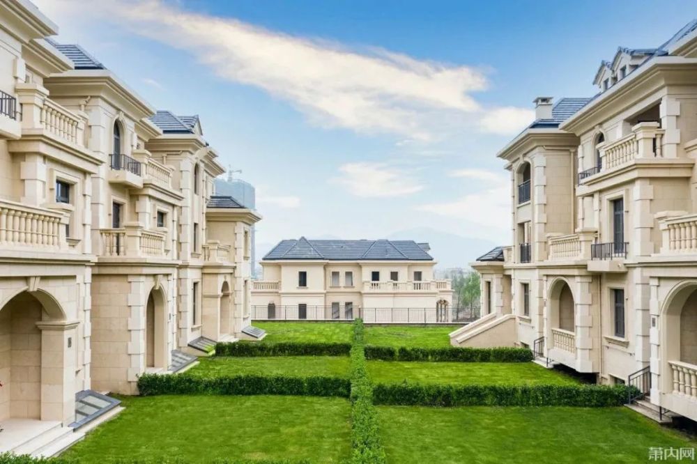 2015年底,美浓小镇因资金缺口陷入停工状态.