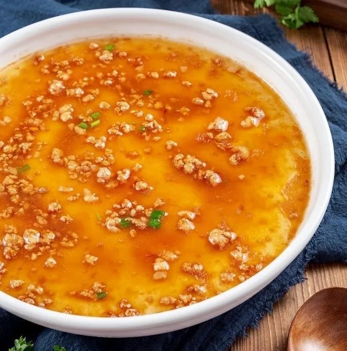 笋子,猪肉,毛白菜,冬瓜,鸭子,玉米粒 菜品营养:猪排骨含丰富的蛋白质