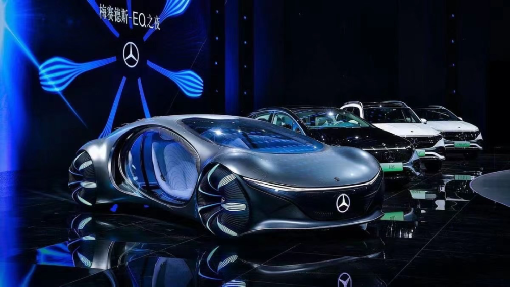 这是星际车这车能横着开奔驰概念车上海车展前夜亮瞎眼