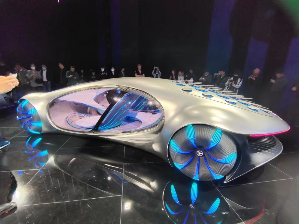 这是星际车这车能横着开奔驰概念车上海车展前夜亮瞎眼