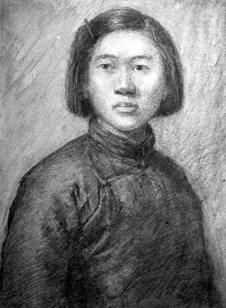 女孩名叫张晶麟,单身母亲带着一个幼女生活,何况当