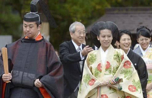 近亲结婚的严重后果看日本皇室公主容貌就可以知道了