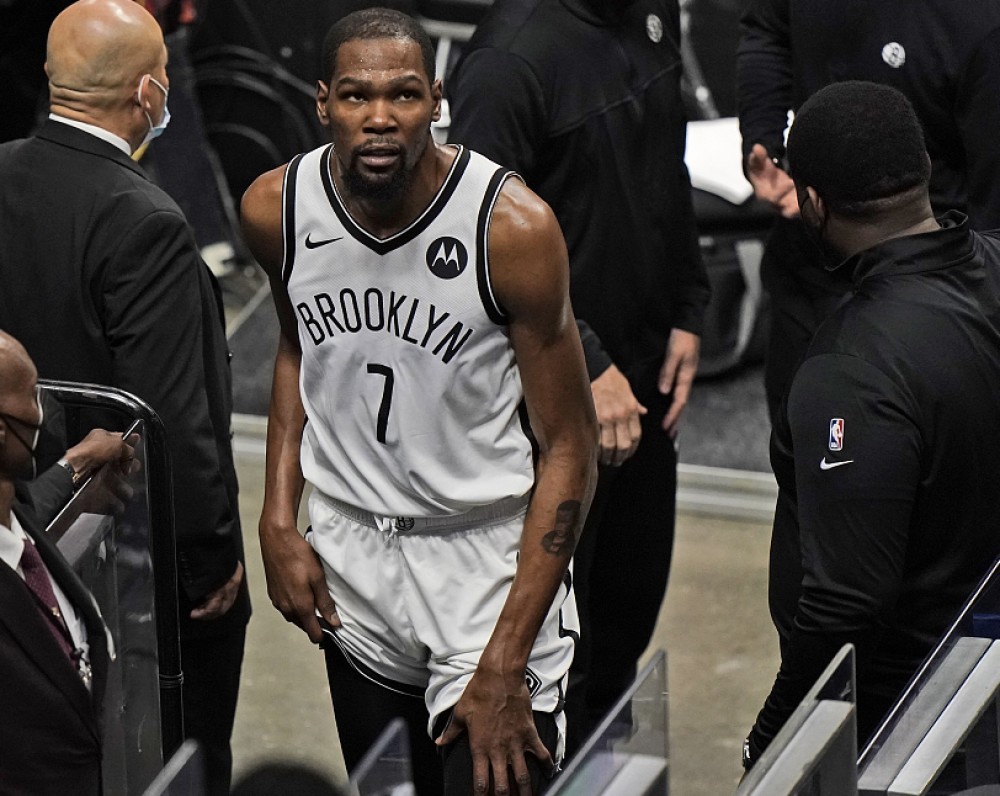 纳什谈杜兰特伤情:他很痛,与此前受伤为同一条腿 伤病或成篮网拦路虎