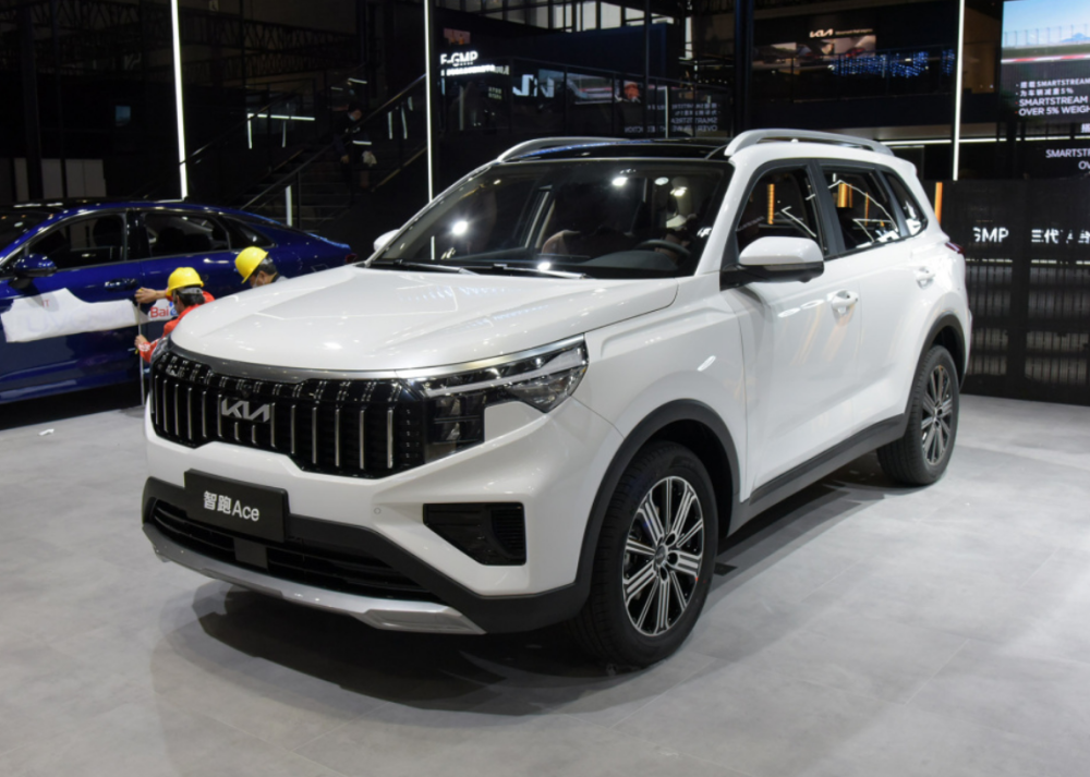 新款起亚智跑要来了拉长加宽l2级自动驾驶定价或与老款看齐