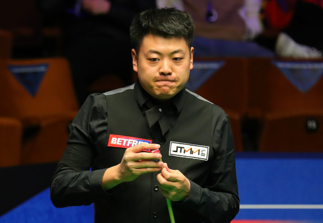 新华社发(翟政摄)据英国当地媒体报道,一位女性在2021年7月20日报警