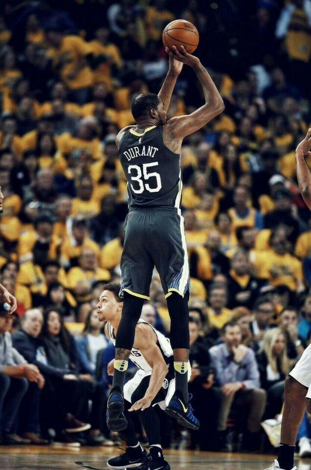 杜兰特连续8年投篮效率超五成为何职业生涯命中率仅为494