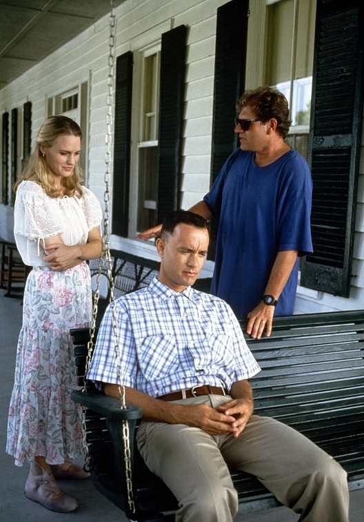 阿甘正传一部电影告诉我们生活对任何人都是公平的只要你认真的活着