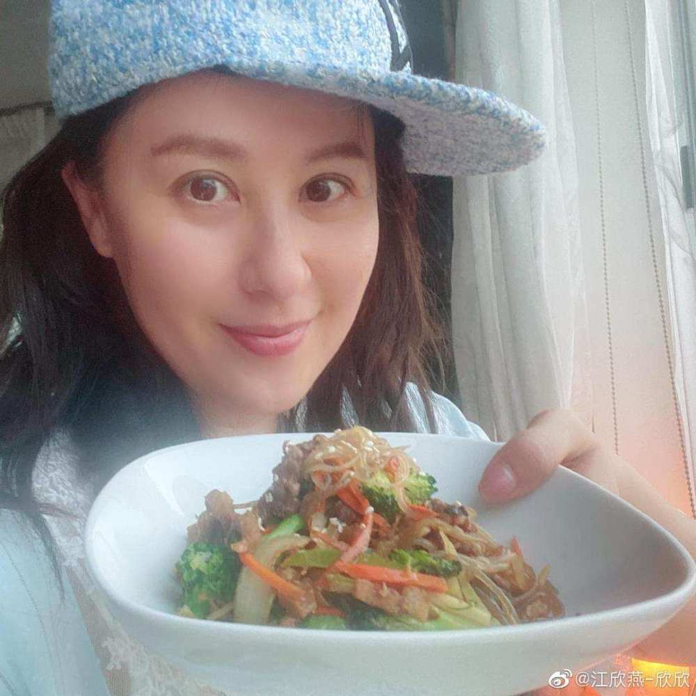 过足妈妈瘾!tvb女星江欣燕加盟青春偶像剧,再做母亲角色_腾讯新闻