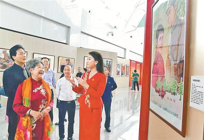 经典电影排行榜100_美国经典电影排行榜前十名,值得细品!