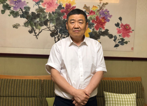 三都河,本名王行水.湖南省作协会员兼诗歌委员会委员.