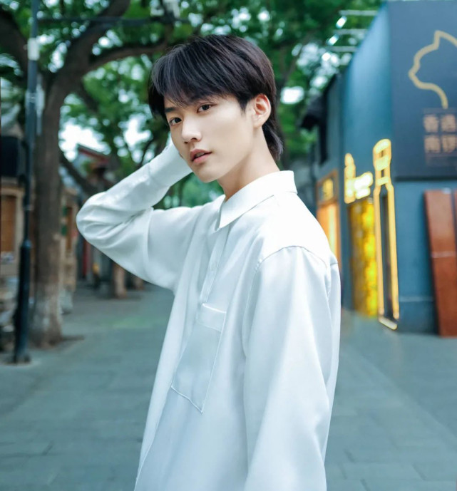 太惨了创4周柯宇崴脚受伤不能跳舞恐影响总决赛舞台发挥