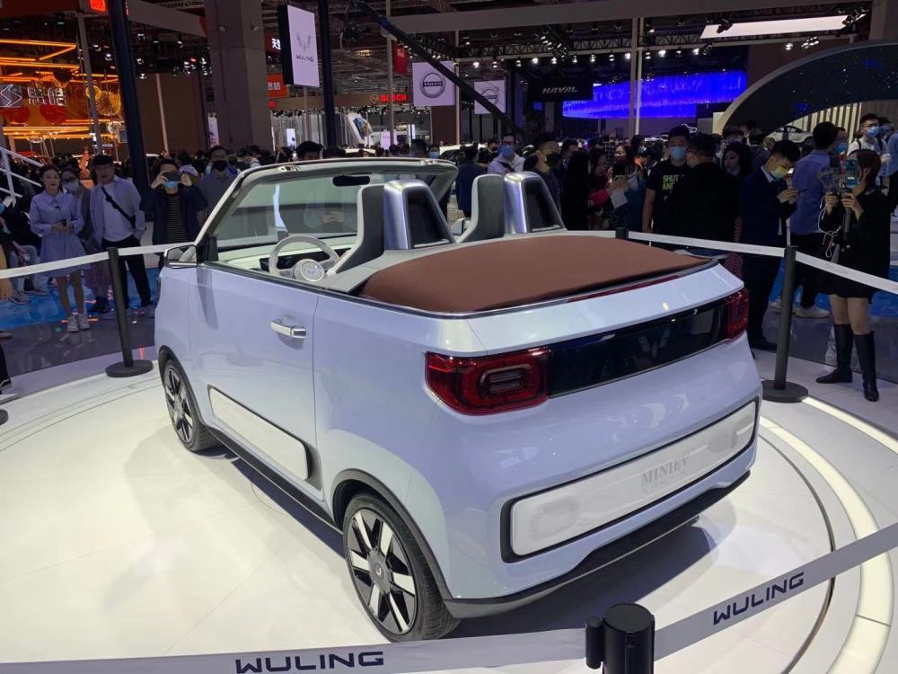 爆款预定人民自己的敞篷车宏光minievcabrio敞篷版首发