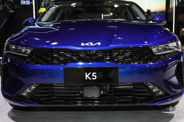 2021上海车展实拍:k5凯酷不止于颜值_腾讯新闻