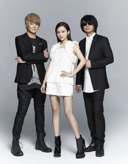 "飞儿乐团"前主唱撕破脸!起诉恩师陈建宁,背后发生了什么?