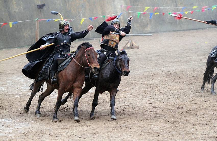 古代最有名的战马,2匹为救主人丧命,2匹为效忠主人而自杀