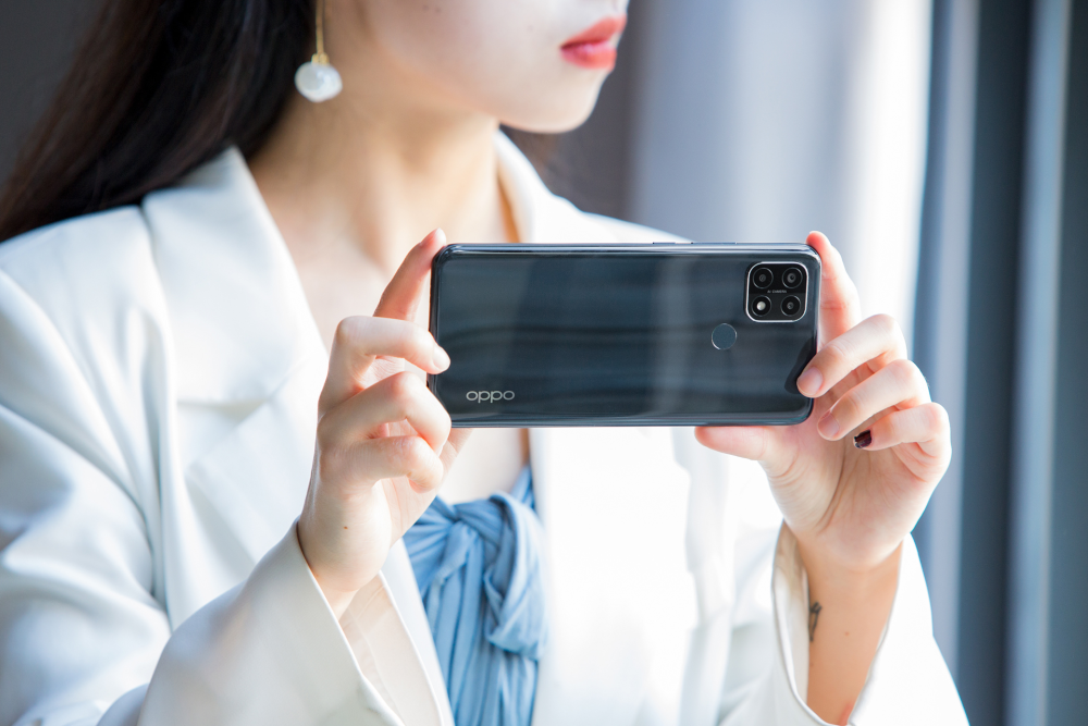 送爸妈手机首选上手oppoa35千元出头体验超预期