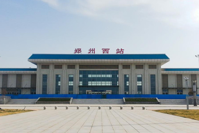 河南一处高铁站营业多年投资过亿却被当地人说太浪费