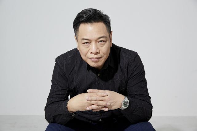 当然他想演的并不是如花,而是父亲.关注