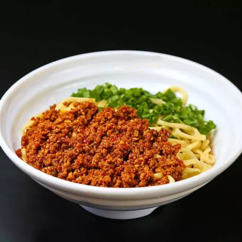 没红油不见花椒青椒粒粒也全无这碗面为什么要叫素椒面