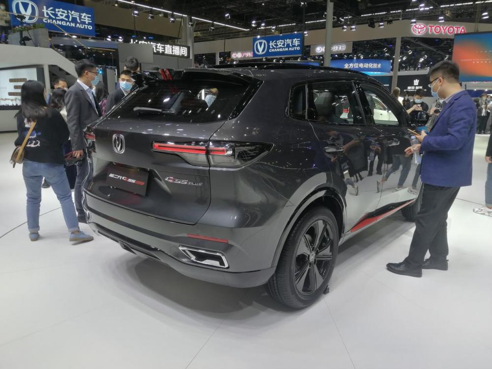 2021上海车展第二代长安cs55plus首发尺寸升级