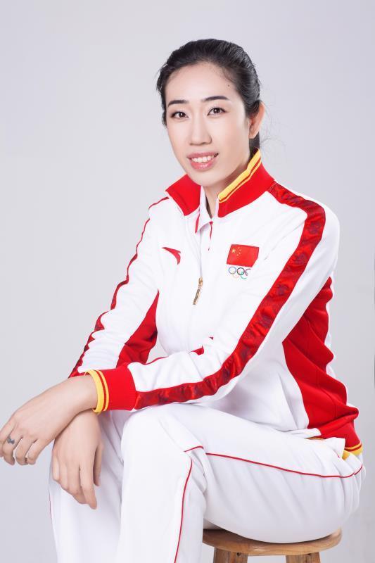 记者注意到,金紫薇是2010年广州亚运会中国体育代表团