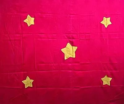 鲜明的旗帜,猩红旗帜,瞧呀,这是